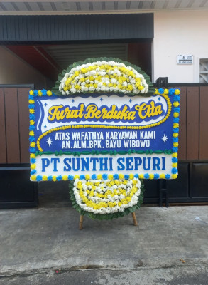Papan Bunga Duka di Air Napal