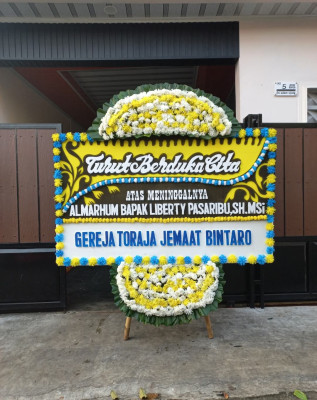 Papan Bunga Duka di Air Napal